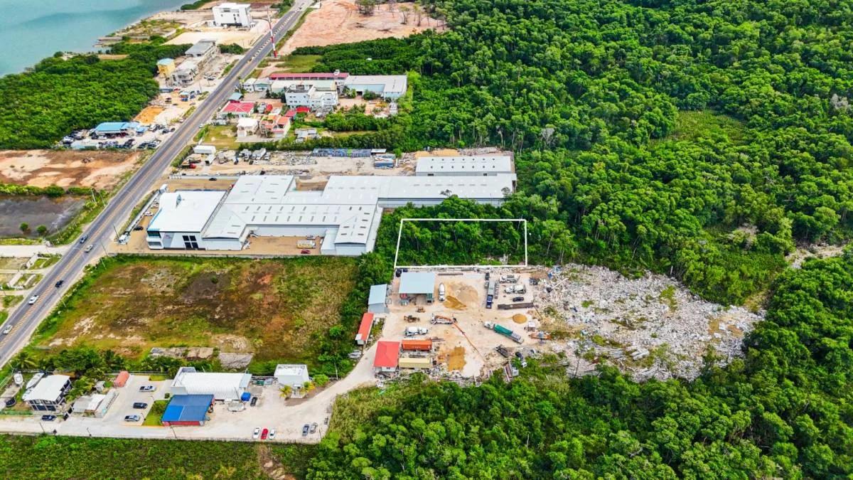 Commercial lot located one parcel off Philip S. W. Goldson Highway in Belize City - Photo 4