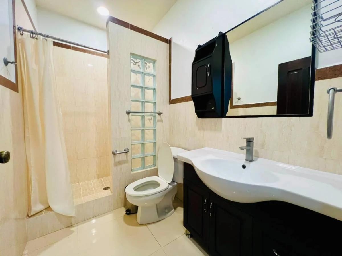 OCEANFRONT APARTMENT | PARADISE POINT, BELIZE CITY - Photo 8