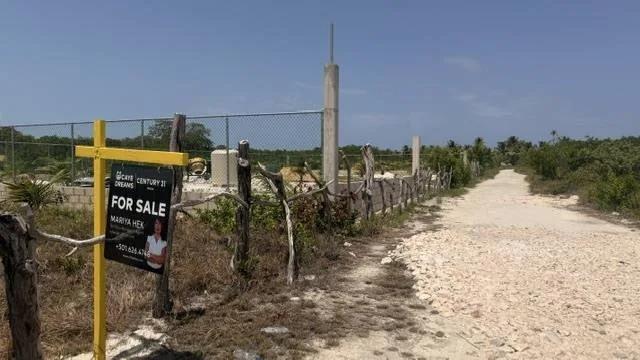 Prime Commercial Lot for Sale – North Island - Photo 7