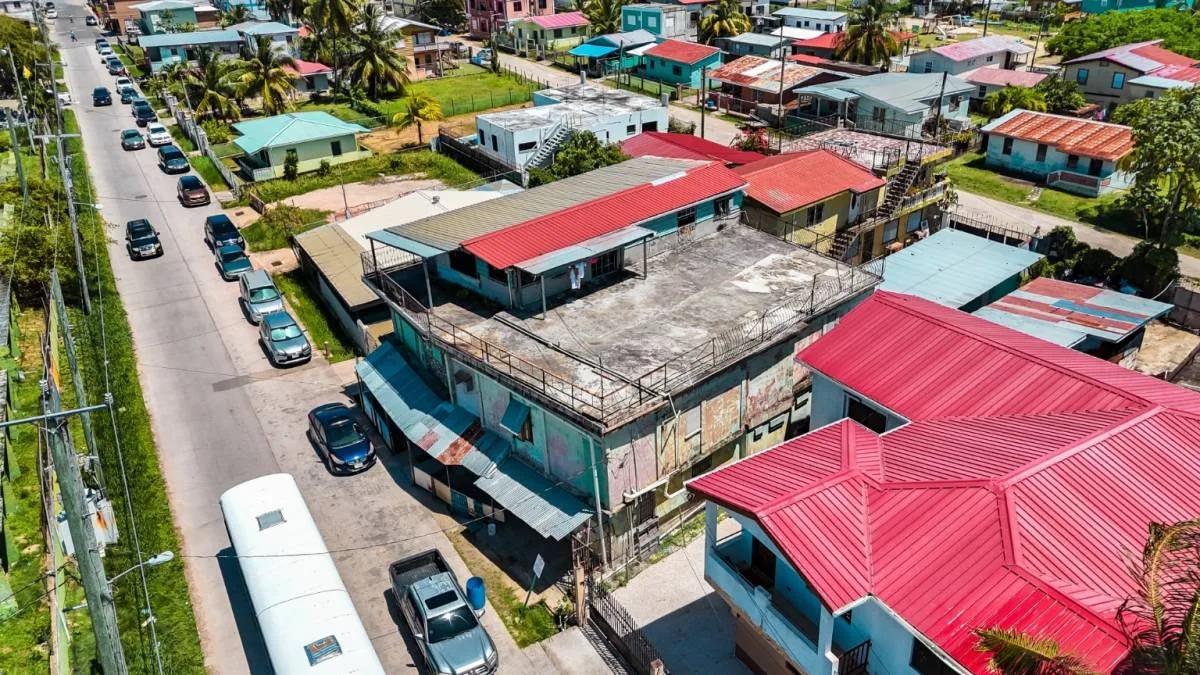 3-Story Commercial & Residential Income Property | NOW $225,000 USD - Photo 4