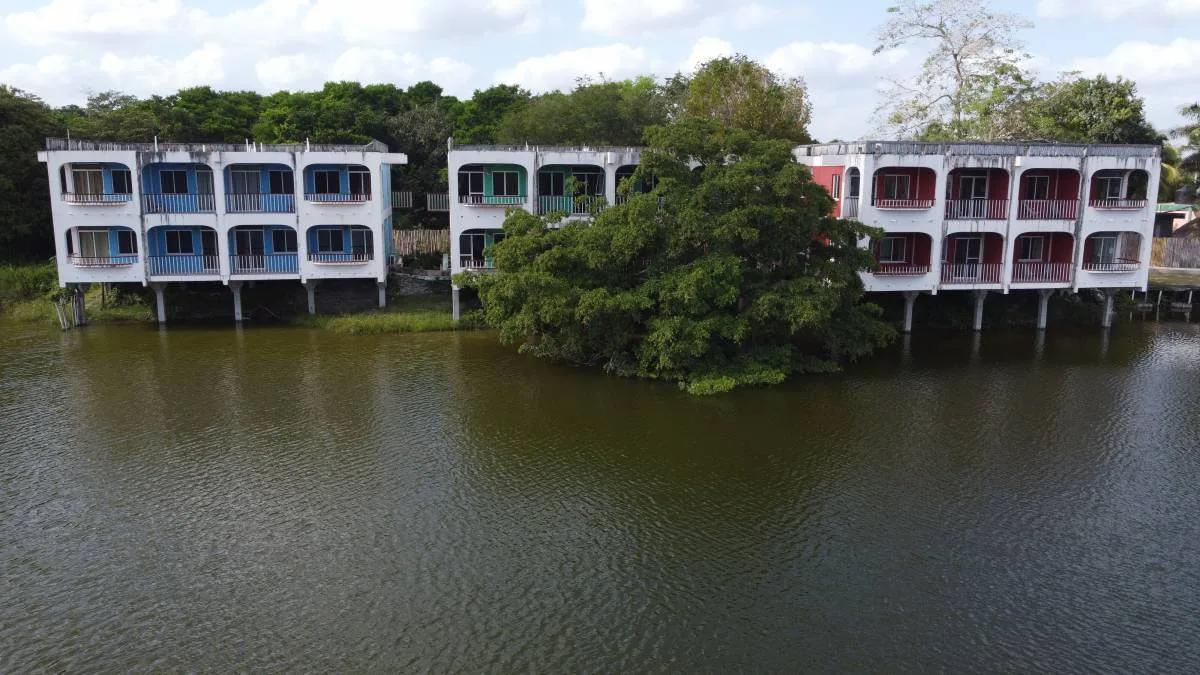 For Sale ecofriendly Lamanai Landing Hotel and Marina nestled over the serene new lagoon - Photo 5