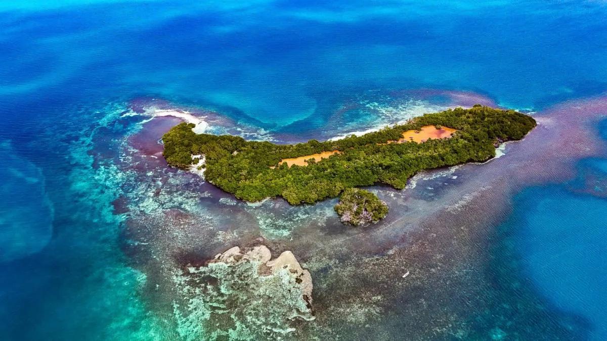 Prime Waterfront Acreage on Grennel’s Caye